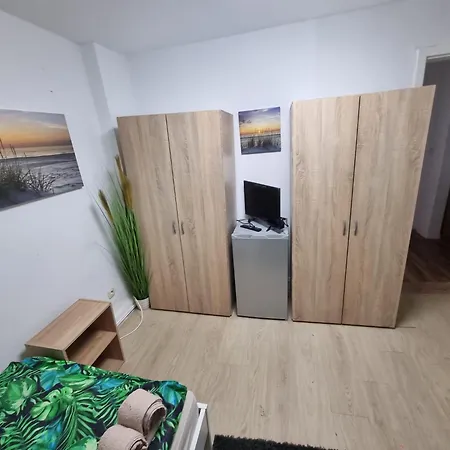 Monteurwohnung In Der Naehe Zum Centro, Dgre Lägenhet